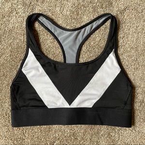 Unknown Brand Black & White Sports Bra Size S